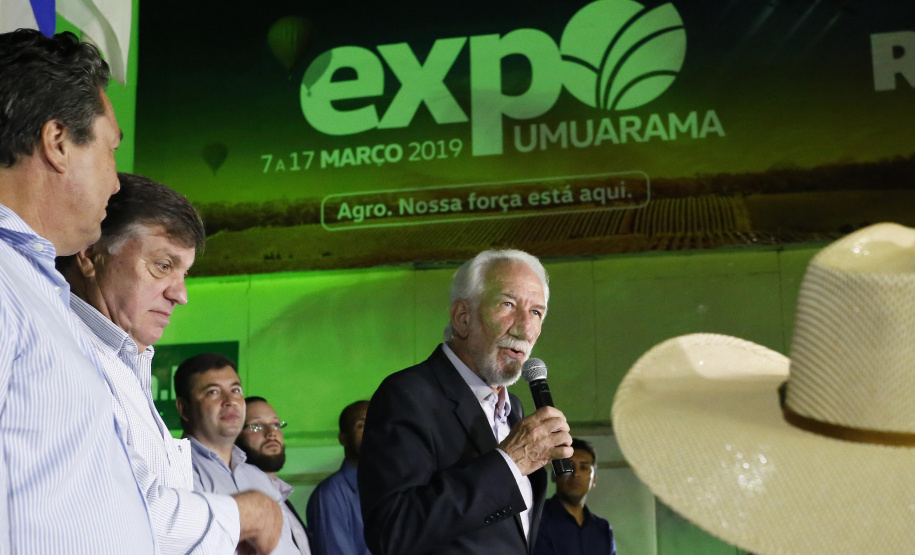 O governador em exercício Darci Piana, participa da abertura 45ª Expo Umuarama e 18ª Feira Internacional. Participaram: prefeito de Umuarama, Celso Pozzobom; os secretários: do Meio Ambiente e Recursos Hídricos, Márcio Nunes; da Agricultura, Norberto Ortigara; presidente da Sociedade Rural de Umuarama, Milton Gaiari; entre outros.Umuarama, 07-03-19.Foto: Arnaldo Alves / ANPr.