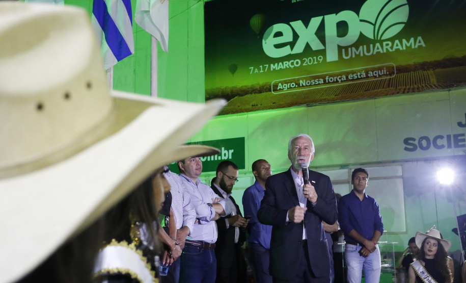 O governador em exercício Darci Piana, participa da abertura 45ª Expo Umuarama e 18ª Feira Internacional. Participaram: prefeito de Umuarama, Celso Pozzobom; os secretários: do Meio Ambiente e Recursos Hídricos, Márcio Nunes; da Agricultura, Norberto Ortigara; presidente da Sociedade Rural de Umuarama, Milton Gaiari; entre outros.Umuarama, 07-03-19.Foto: Arnaldo Alves / ANPr.