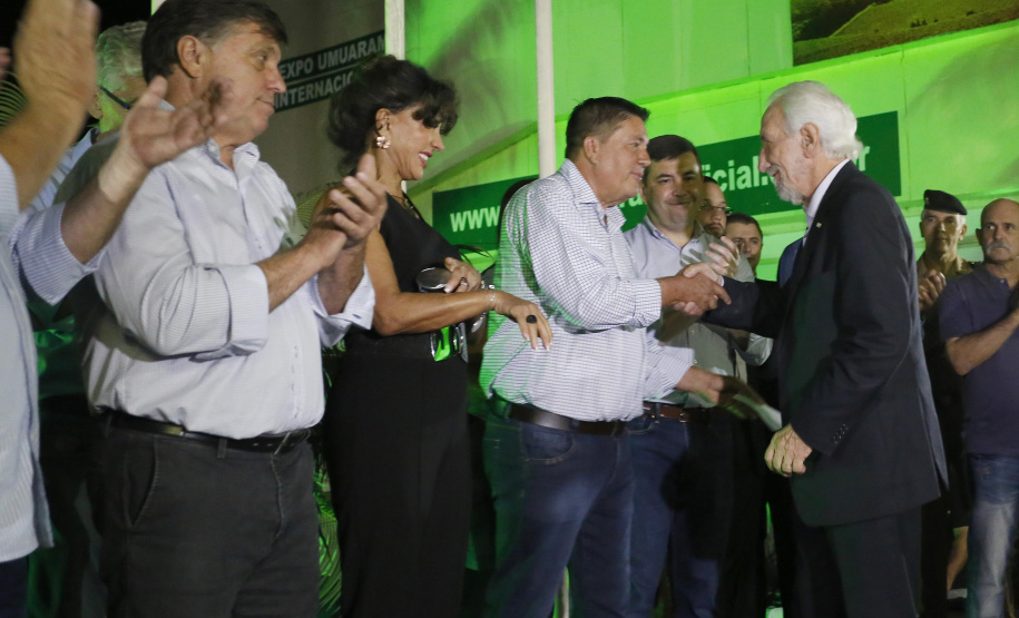 O governador em exercício Darci Piana, participa da abertura 45ª Expo Umuarama e 18ª Feira Internacional. Participaram: prefeito de Umuarama, Celso Pozzobom; os secretários: do Meio Ambiente e Recursos Hídricos, Márcio Nunes; da Agricultura, Norberto Ortigara; presidente da Sociedade Rural de Umuarama, Milton Gaiari; entre outros.Umuarama, 07-03-19.Foto: Arnaldo Alves / ANPr.