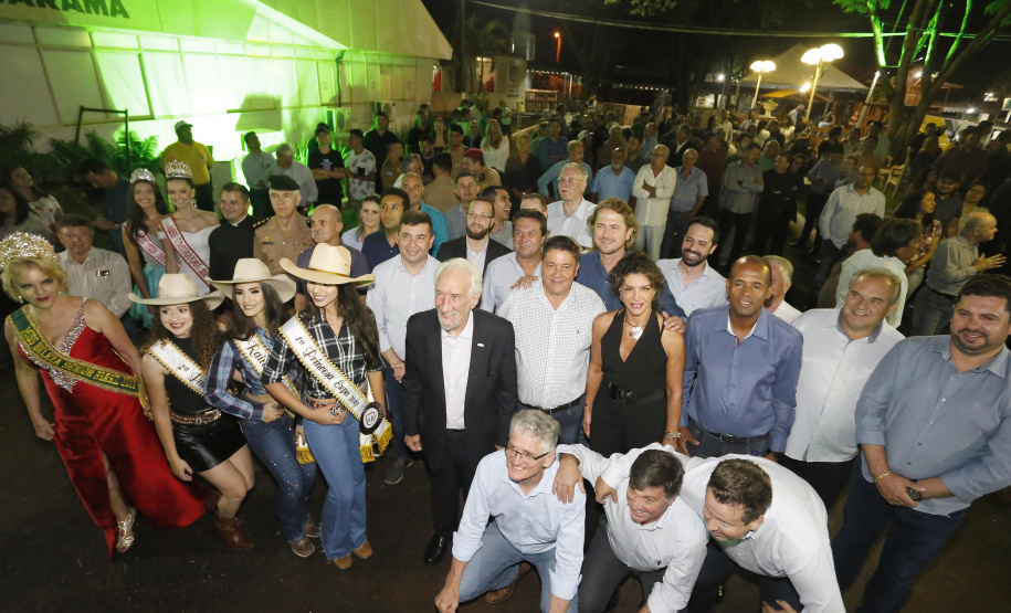 O governador em exercício Darci Piana, participa da abertura 45ª Expo Umuarama e 18ª Feira Internacional. Participaram: prefeito de Umuarama, Celso Pozzobom; os secretários: do Meio Ambiente e Recursos Hídricos, Márcio Nunes; da Agricultura, Norberto Ortigara; presidente da Sociedade Rural de Umuarama, Milton Gaiari; entre outros.Umuarama, 07-03-19.Foto: Arnaldo Alves / ANPr.