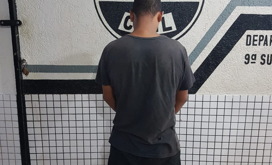 Polícia Civil cumpre mandados de prisão decorrentes de violência contra a mulher em diversas cidades do Paraná nesta sexta-feira (8). A ação conta com a participação de 250 policiais civis e recebeu o nome de Operação Respeito, em alusão ao Dia Internacional da Mulher. As ações tiveram início no sábado de Carnaval e se encerram ao final desta sexta. Foto: Polícia Civil