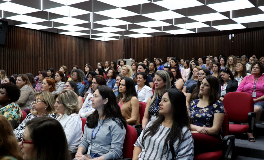 Colaboradoras do Tecpar.  -  Curitiba, 08/03/2019  -  Foto: Divulgação Tecpar