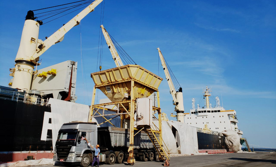 Nos primeiros dois meses de 2019, os Portos do Paraná movimentaram mais de 7,2 milhões de toneladas de carga. Destaque para o aumento de 180% da movimentação por Antonina. Foto: Divulgação/APPA