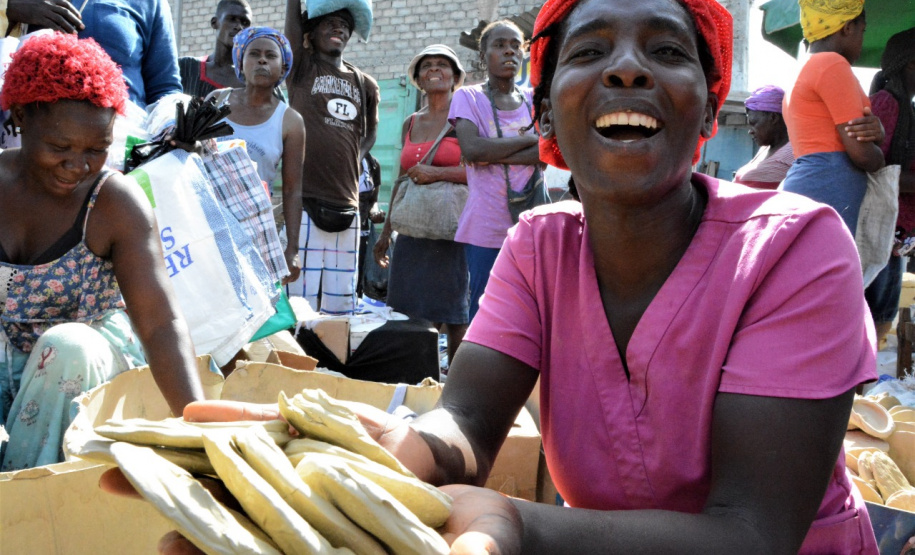 mostra "Sobre Vivências: um Mostra olhar feminino sobre o Haiti", da jornalista Daiane Andrade, no Museu do Expedicionário (MEXP). Cerca de 50 fotografias sobre a vivência da repórter no país estarão expostas; Daiane participou da cobertura do fim da Missão das Nações Unidas para a Estabilização do Haiti (Minustah), no fim de agosto de 2017.- Curitiba, 11/03/2019 - Foto: Daiane Andrade