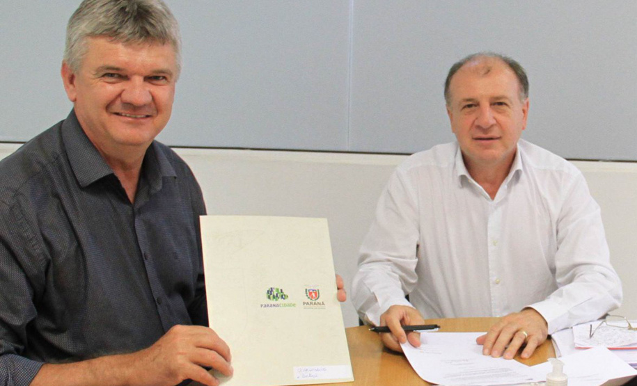 O Governo do Estado assinou nesta semana autorização para licitação de obras nos municípios de Jaguariaíva, no Norte Pioneiro, e em Cornélio Procópio, na Região Norte Pioneiro. Os editais somam quase R$ 10 milhões. Jaguariaíva terá uma contrapartida municipal de pouco mais de R$ 70 mil. Foto: Divulgação/SEDU