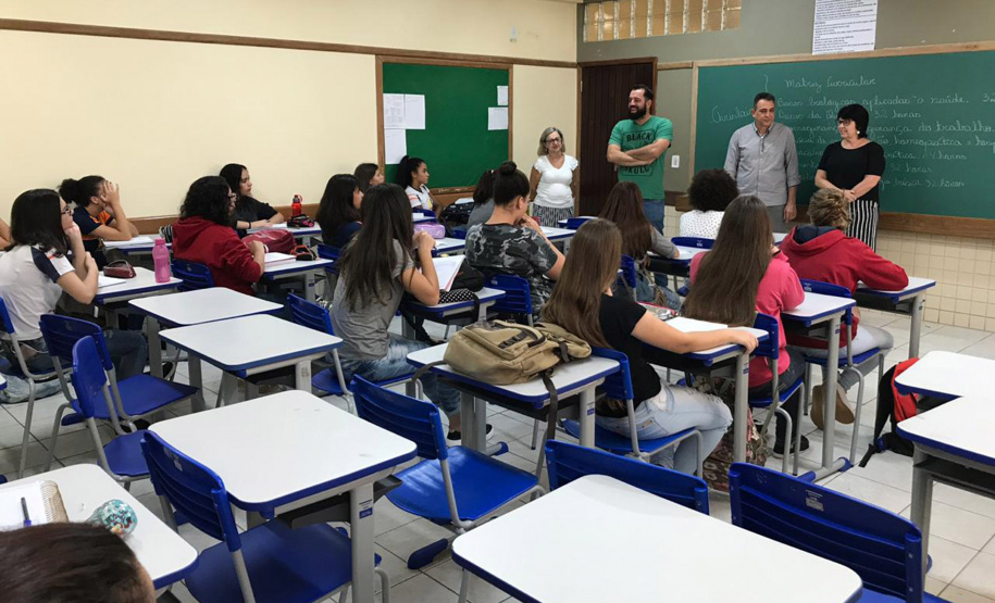 Começaram esta semana as aulas dos cursos técnicos do Programa Nacional de Acesso ao Ensino Técnico e Emprego (Pronatec/Mediotec) na rede estadual de ensino. São 840 alunos em 24 instituições de ensino de 17 municípios paranaenses.Foto: Divulgação/SEED