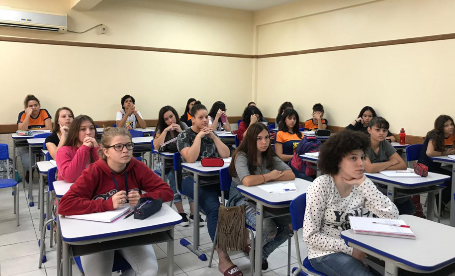 Começaram esta semana as aulas dos cursos técnicos do Programa Nacional de Acesso ao Ensino Técnico e Emprego (Pronatec/Mediotec) na rede estadual de ensino. São 840 alunos em 24 instituições de ensino de 17 municípios paranaenses.Foto: Divulgação/SEED