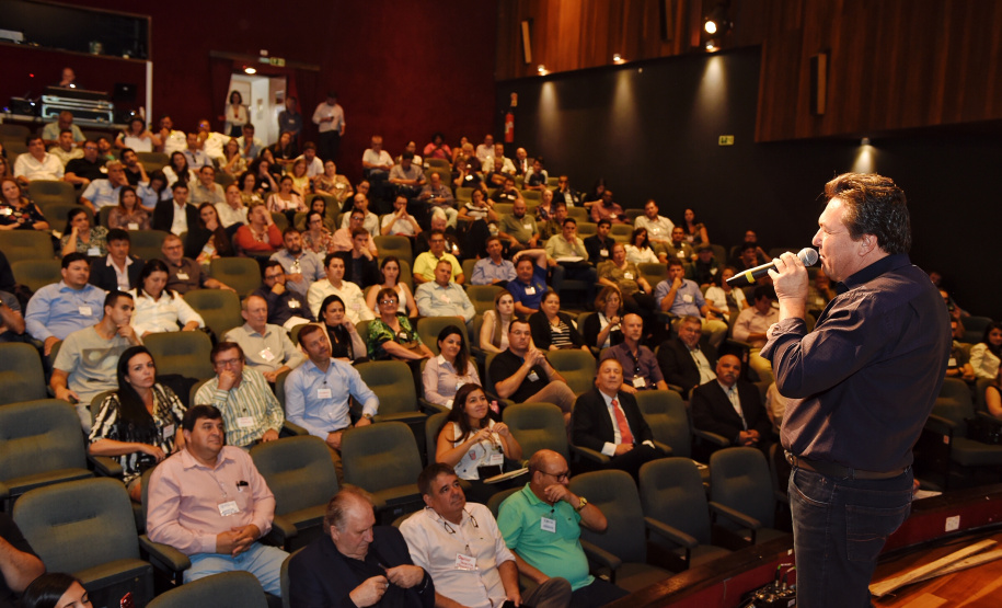 A Secretaria Estadual de Desenvolvimento Sustentável e Turismo realizou nesta quinta-feira (14), a 11ª Reunião Ordinária do R-20, e primeira do ano de 2019, para debater a gestão de Resíduos Sólidos Paraná. O evento foi realizado no Sesc da Esquina, em Curitiba, e reuniu representantes municipais, profissionais da área de resíduos e técnicos municipais que fazem parte do Grupo R-20.  -  Curitiba, 14/03/2019  -  Foto: Denis Ferreira Netto/Desenvolvimento Sustentável