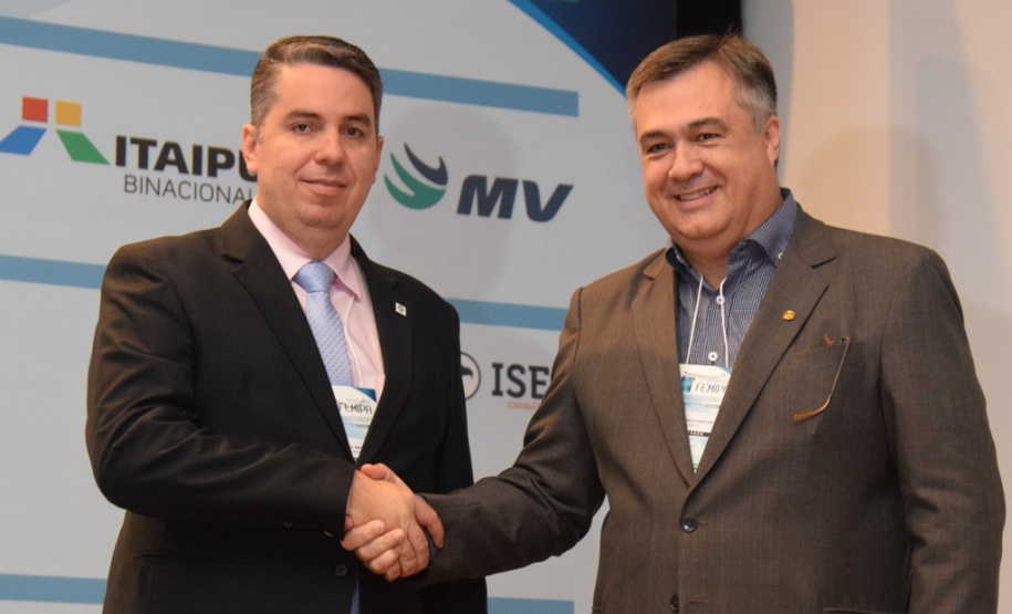 O secretário estadual da Saúde, Beto Preto, fez hoje a palestra de abertura oficial do 12o Seminário Femipa ? Federação das Santas Casas de Misericórdia e Hospitais Beneficentes do Paraná ? e falou sobre os programas do Governo para as instituições filantrópicas.Curitiba, 14/03/2019  -  Foto: Diogo Pracz/SESA