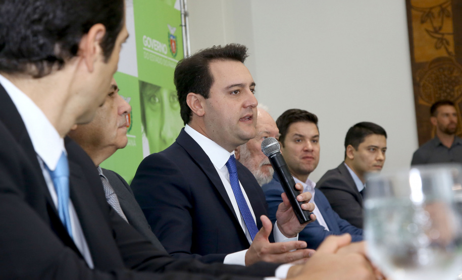 O governador Carlos Massa Ratinho Junior lançou nesta sexta-feira (15) o programa Escola Segura, que prevê uma série de medidas preventivas e protetivas de segurança que serão executadas na rede estadual de ensino. Curitiba,15/03/2019 Foto: Jaelson Lucas / ANPr