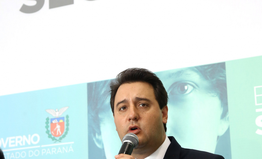 O governador Carlos Massa Ratinho Junior lançou nesta sexta-feira (15) o programa Escola Segura, que prevê uma série de medidas preventivas e protetivas de segurança que serão executadas na rede estadual de ensino. Curitiba,15/03/2019 Foto: Jaelson Lucas / ANPr