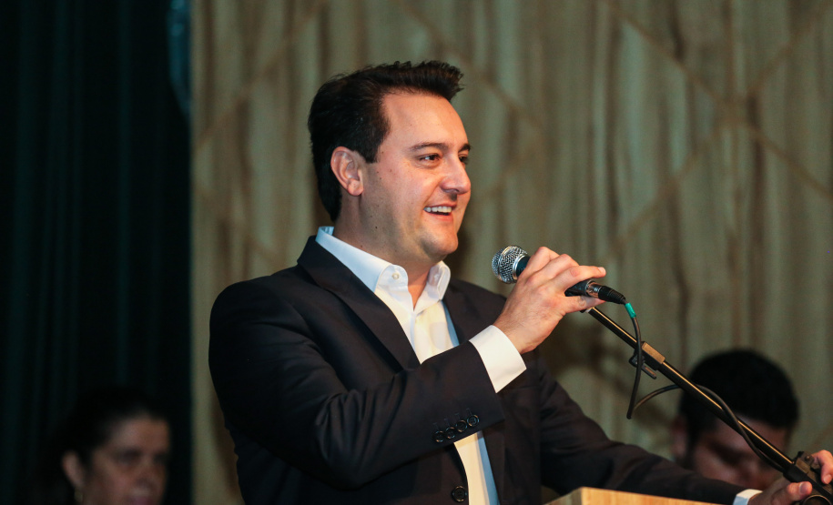 O governador Carlos Massa Ratinho Junior na apresentação das diretrizes da Celepar nesta sexta-feira (15) no Teatro Bom Jesus em Curitiba.   Curitiba, 15/03/2019 -  Foto: Geraldo Bubniak/ANPr