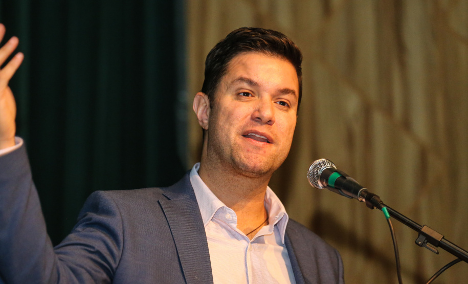 O chefe da Casa Civil do Paraná, Guto Silva  na apresentação das diretrizes da Celepar nesta sexta-feira (15) no Teatro Bom Jesus em Curitiba.   Curitiba, 15/03/2019 -  Foto: Geraldo Bubniak/ANPr