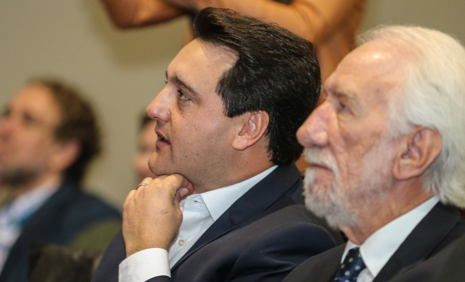 O governador Carlos Massa Ratinho Junior na apresentação das diretrizes da Celepar nesta sexta-feira (15) no Teatro Bom Jesus em Curitiba.   Curitiba, 15/03/2019 -  Foto: Geraldo Bubniak/ANPr