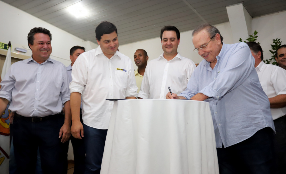 Governador Carlos Massa Ratinho Junior visita a Expo Umuarama e anuncia recursos para investimentos em infraestrutura e melhoria urbana no município. - Umuarama, 15/03/2019 - Foto: José Fernando Ogura/ANPr
