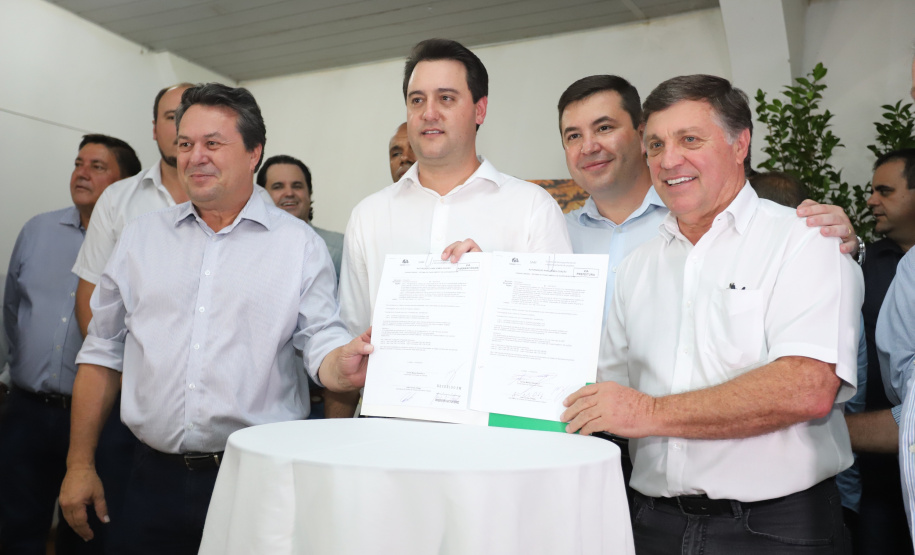 Governador Carlos Massa Ratinho Junior visita a Expo Umuarama e anuncia recursos para investimentos em infraestrutura e melhoria urbana no município. - Umuarama, 15/03/2019 - Foto: José Fernando Ogura/ANPr