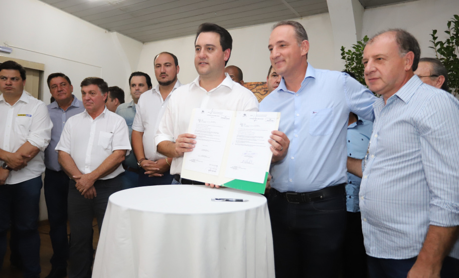 Governador Carlos Massa Ratinho Junior visita a Expo Umuarama e anuncia recursos para investimentos em infraestrutura e melhoria urbana no município. - Umuarama, 15/03/2019 - Foto: José Fernando Ogura/ANPr