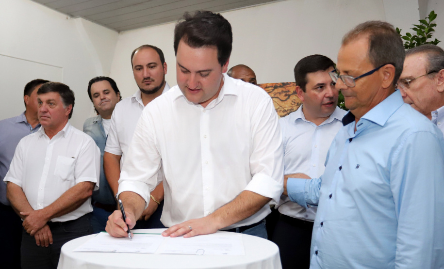 Governador Carlos Massa Ratinho Junior visita a Expo Umuarama e anuncia recursos para investimentos em infraestrutura e melhoria urbana no município. - Umuarama, 15/03/2019 - Foto: José Fernando Ogura/ANPr
