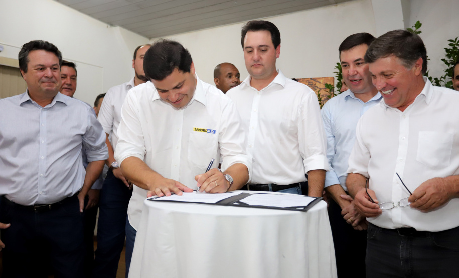 Governador Carlos Massa Ratinho Junior visita a Expo Umuarama e anuncia recursos para investimentos em infraestrutura e melhoria urbana no município. - Umuarama, 15/03/2019 - Foto: José Fernando Ogura/ANPr