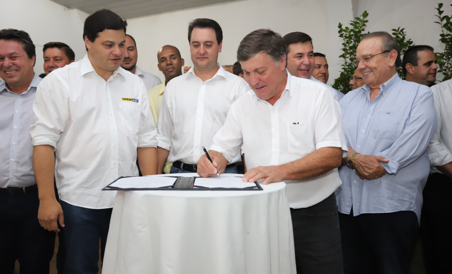 Governador Carlos Massa Ratinho Junior visita a Expo Umuarama e anuncia recursos para investimentos em infraestrutura e melhoria urbana no município. - Umuarama, 15/03/2019 - Foto: José Fernando Ogura/ANPr