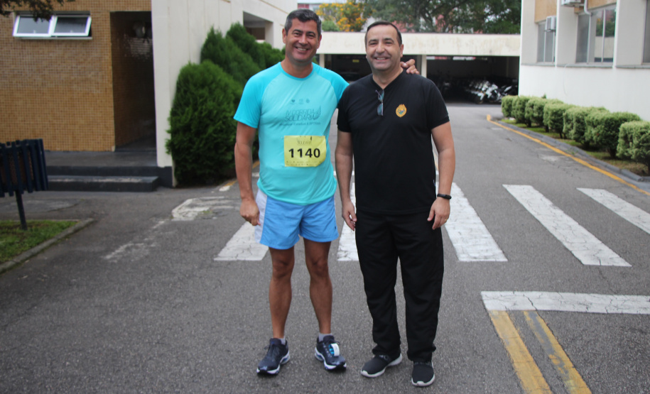 Em comemoração aos 67 anos do Batalhão de Polícia de Trânsito, 1,2 mil pessoas participaram da quarta edição da Corrida Solidária Provopar Estadual e BPTran neste domingo (17) em Curitiba. Os atletas, profissionais e amadores, correram 3 km, 5 km e 10 km em prol da solidariedade. Foto: Soldado Fernando Chauchuti/PMPR
