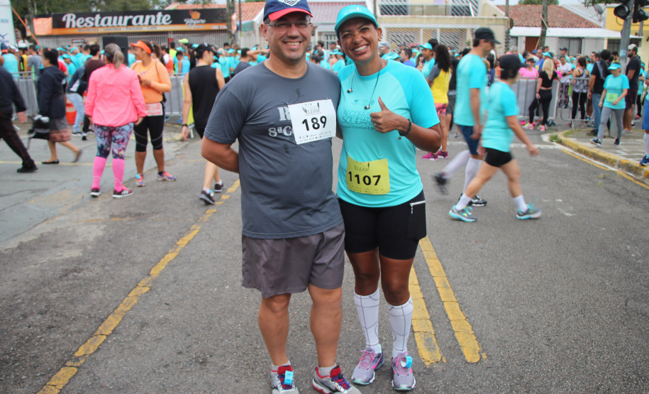 Em comemoração aos 67 anos do Batalhão de Polícia de Trânsito, 1,2 mil pessoas participaram da quarta edição da Corrida Solidária Provopar Estadual e BPTran neste domingo (17) em Curitiba. Os atletas, profissionais e amadores, correram 3 km, 5 km e 10 km em prol da solidariedade. Foto: Soldado Fernando Chauchuti/PMPR