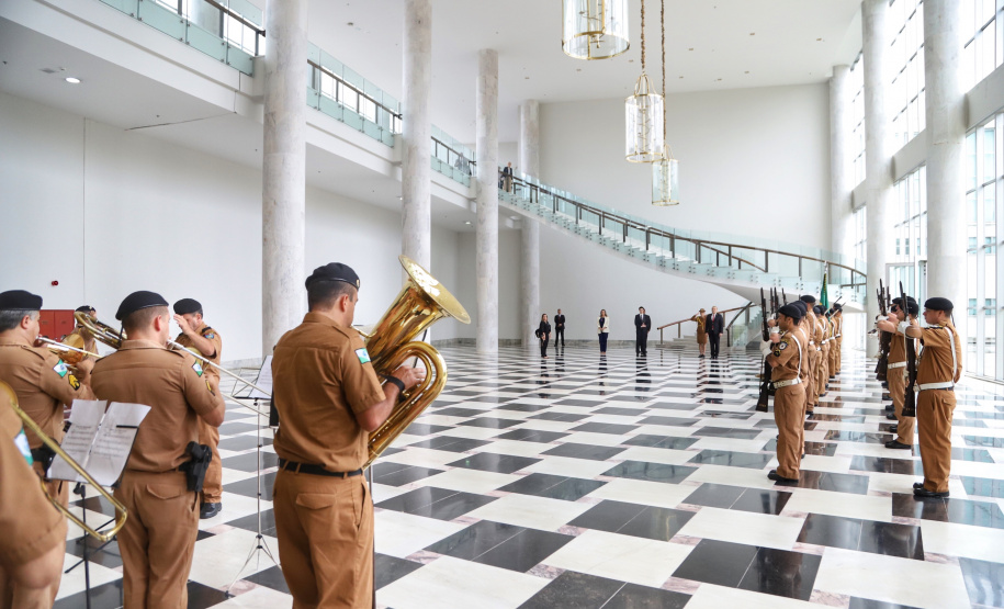 Vice-governador Darci Piana recebe o embaixador da República da Macedônia do Norte, Ivica Bocevski - Curitiba, 18/03/2019 - Foto: José Fernando Ogurta/ANPr