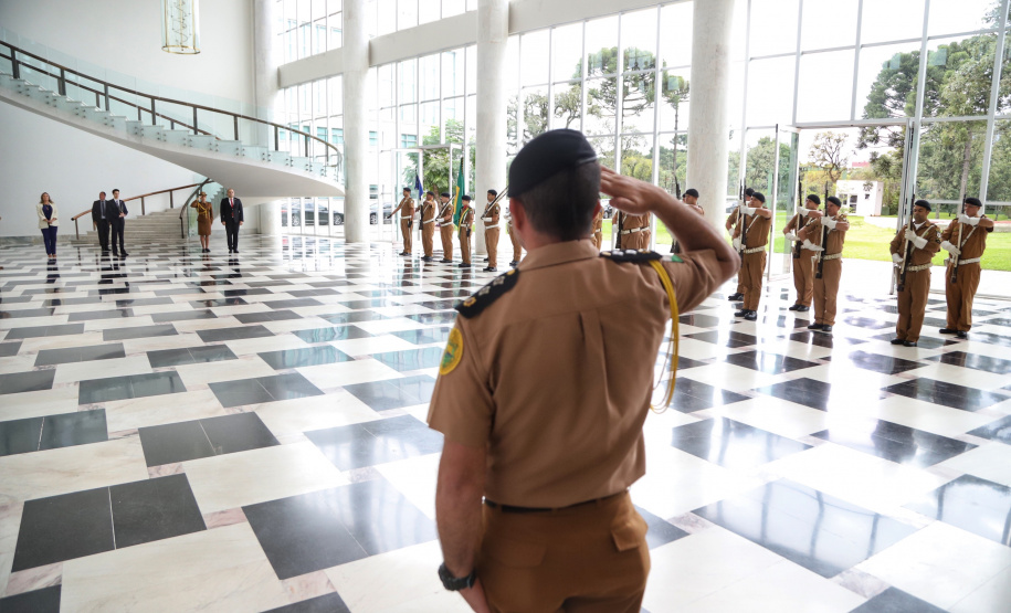 Vice-governador Darci Piana recebe o embaixador da República da Macedônia do Norte, Ivica Bocevski - Curitiba, 18/03/2019 - Foto: José Fernando Ogurta/ANPr