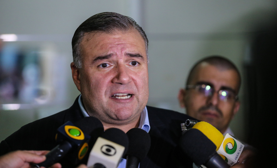O governador Carlos Massa Ratinho Junior lança o aplicativo Paraná Serviços no Auditório Mário Lobo em Curitiba nesta segunda-feira (18). Trata-se de uma solução inovadora do Governo do Paraná que facilitará a intermediação entre o contratante e o prestador autônomo de serviços. Curitiba, 15/03/2019 - Foto: Geraldo Bubniak/ANPr