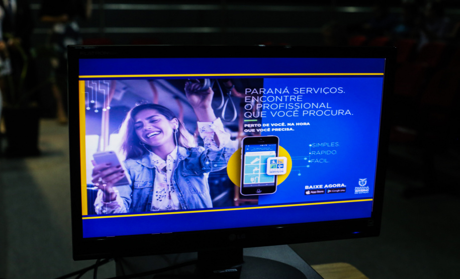 O governador Carlos Massa Ratinho Junior lança o aplicativo Paraná Serviços no Auditório Mário Lobo em Curitiba nesta segunda-feira (18). Trata-se de uma solução inovadora do Governo do Paraná que facilitará a intermediação entre o contratante e o prestador autônomo de serviços. Curitiba, 15/03/2019 - Foto: Geraldo Bubniak/ANPr