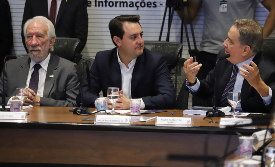 Governador Carlos Massa Ratinho Júnior coordena reunião com o secretariado  -  Curitiba, 19/03/2019  -  Foto: José Fernando Ogura/ANPr