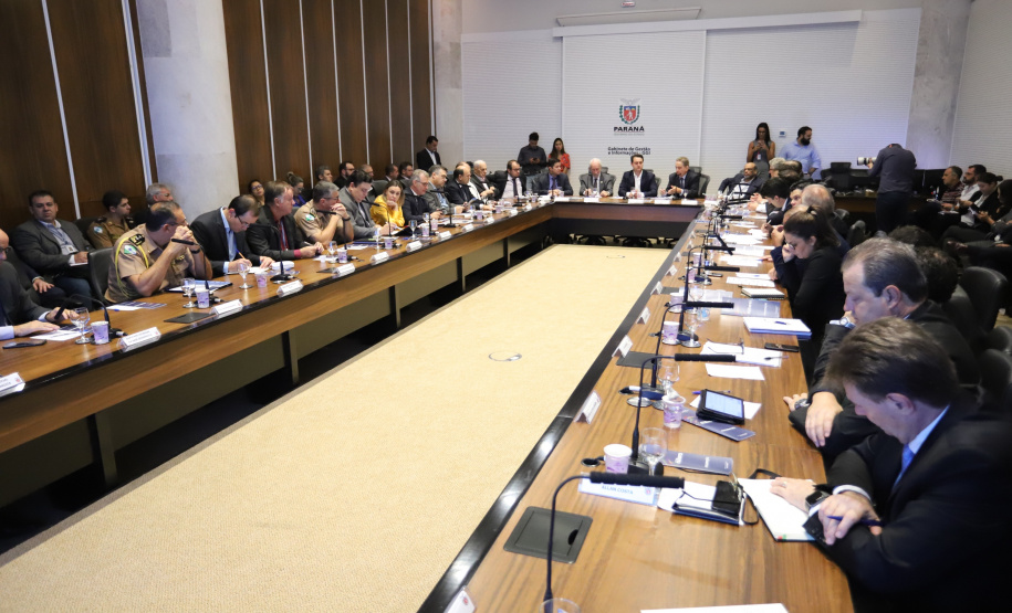 Governador Carlos Massa Ratinho Júnior coordena reunião com o secretariado  -  Curitiba, 19/03/2019  -  Foto: José Fernando Ogura/ANPr