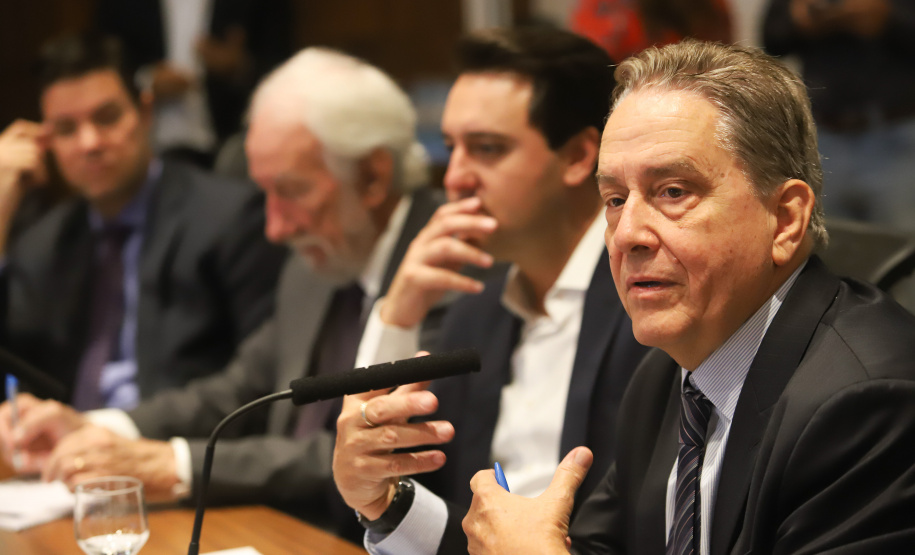Governador Carlos Massa Ratinho Júnior coordena reunião com o secretariado  -  Curitiba, 19/03/2019  -  Foto: Rodrigo Félix Leal/ANPr