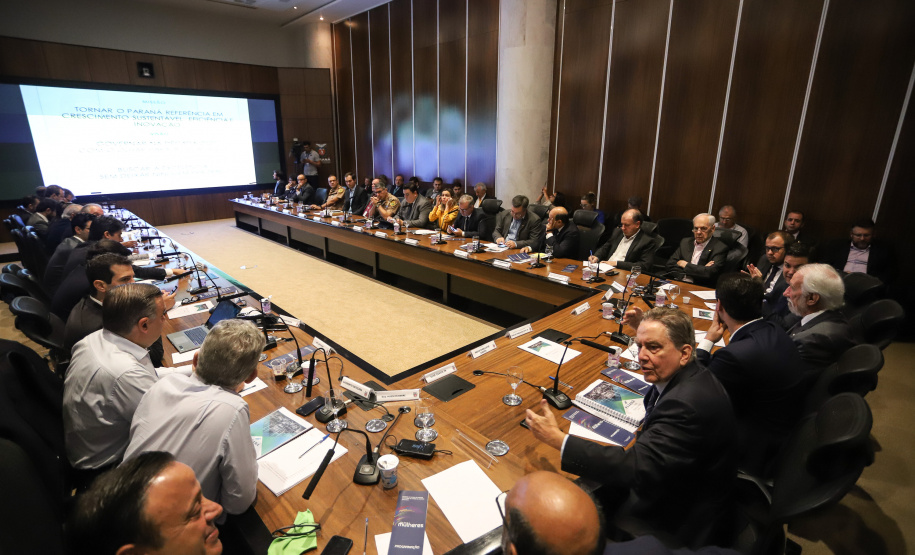 Governador Carlos Massa Ratinho Júnior coordena reunião com o secretariado  -  Curitiba, 19/03/2019  -  Foto: Rodrigo Félix Leal/ANPr