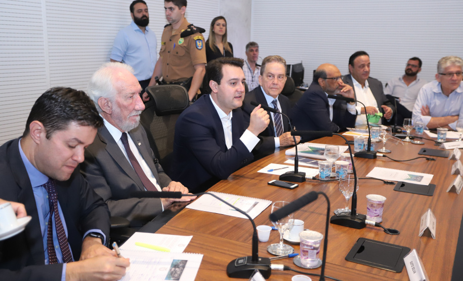 Governador Carlos Massa Ratinho Júnior coordena reunião com o secretariado  -  Curitiba, 19/03/2019  -  Foto: Rodrigo Félix Leal/ANPr