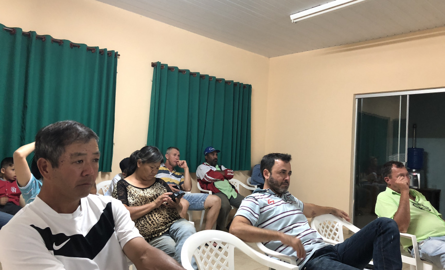Associação de Fruticultores e Olericultores de Carlópolis - Produtores de goiaba.  Na foto, Treinamento de boas práticas na manipulação de alimentos oferecido pelos auditores do Sebrae/PR, Jose Renato Sanches e Alcione Marques Fernandes. Fotos: Luiza Rocha Ribeiro