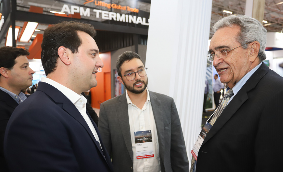 O governador Carlos Massa Ratinho Júnior esteve nesta terça-feira (19) na Intermodal South America 2019, maior feira do setor de logística e comércio exterior da América Latina, onde o Estado está presente com um estande dos Portos do Paraná. - São Paulo, 19/03/2019 - Foto: Rodrigo Félix Leal/ANPr