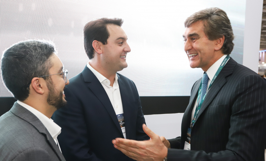 O governador Carlos Massa Ratinho Júnior esteve nesta terça-feira (19) na Intermodal South America 2019, maior feira do setor de logística e comércio exterior da América Latina, onde o Estado está presente com um estande dos Portos do Paraná. - São Paulo, 19/03/2019 - Foto: Rodrigo Félix Leal/ANPr