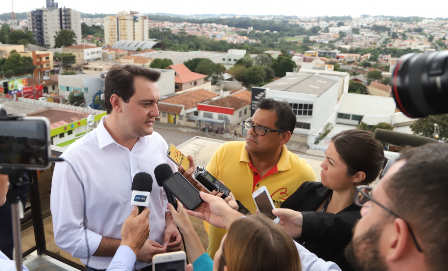 Governador Carlos Massa Ratinho Junior libera recursos para pavimentação asfáltica em Araucária. - Araucária, 20/03/2019 - Foto: José Fernando Ogura/ANPr