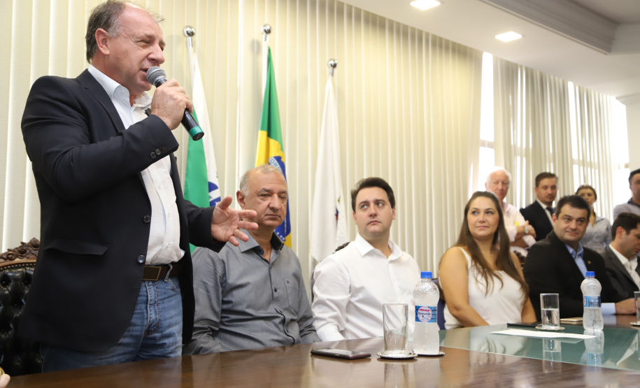Governador Carlos Massa Ratinho Junior libera recursos para pavimentação asfáltica em Araucária. - Araucária, 20/03/2019 - Foto: José Fernando Ogura/ANPr