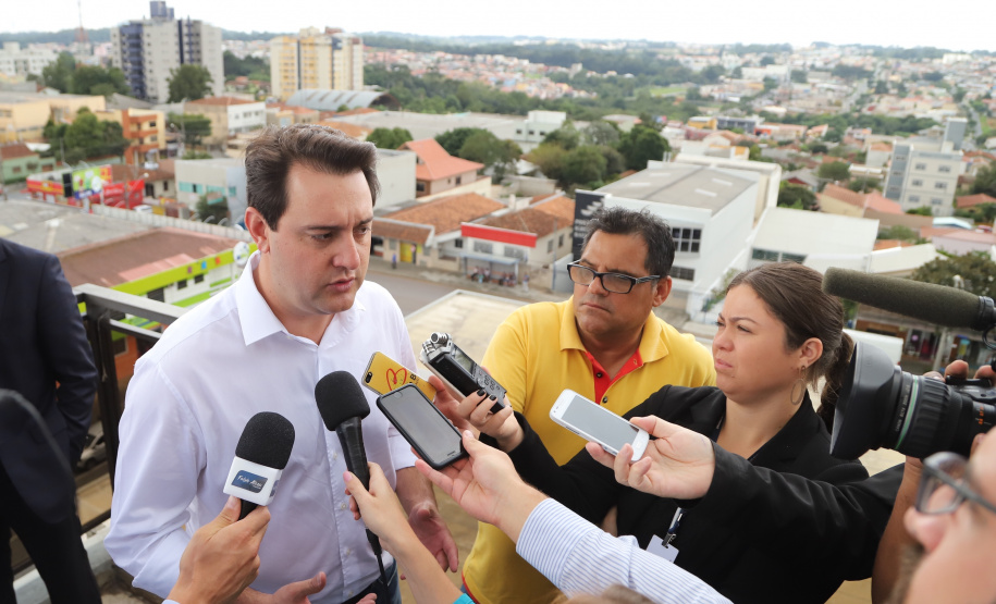 Governador Carlos Massa Ratinho Junior libera recursos para pavimentação asfáltica em Araucária. - Araucária, 20/03/2019 - Foto: José Fernando Ogura/ANPr