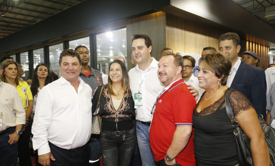 O governador Carlos Massa Ratinho Junior esteve nesta quarta-feira (20) na 12ª edição da Movelpar? Feira de Móveis do Paraná, em Arapongas, Norte do Estado, e destacou a importância da indústria moveleira para a economia paranaense. - Arapongas, 20/03/2019 - Foto: Arnaldo Alves/ANPr