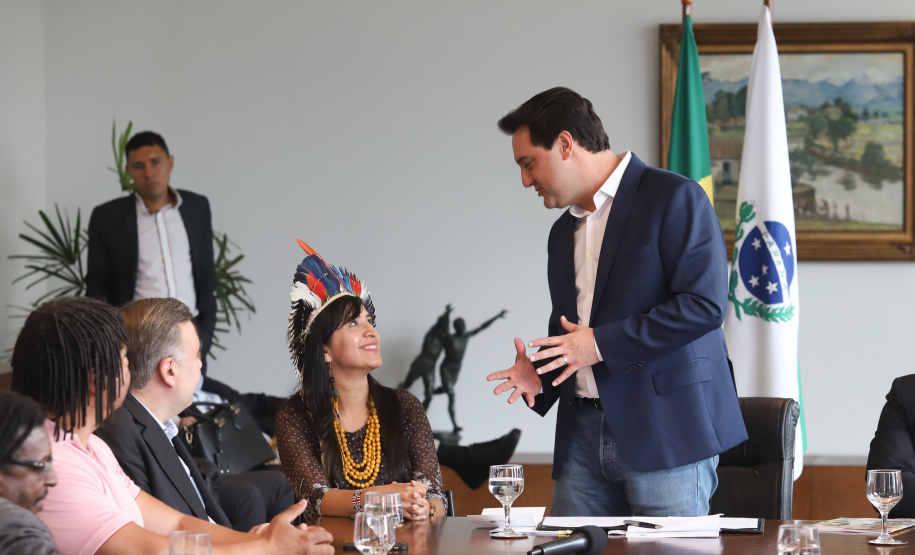 Governador Carlos Massa Ratinho Junior sanciona a lei que institui o Dia Estadual de Luta pela Eliminação da Discriminação Racial. A Lei define que a data será celebrada anualmente em 21 de março. - Curitiba, 21/03/2019 - Foto: Rodrigo Félix Leal/ANPr