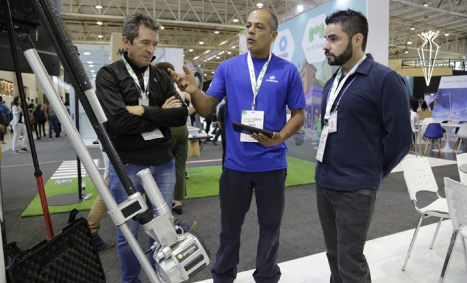 A Sanepar apresenta seus projetos de pesquisa no Congresso Mundial Smart City, em Curitiba, nesta quinta e sexta-feira (21 e 22/3). No estande da Companhia de Saneamento do Paraná os participantes podem conhecer as tecnologias aplicadas em campo pela empresa.  -  Curitiba, 21/03/2019  -  Foto: Divulgação Sanepar