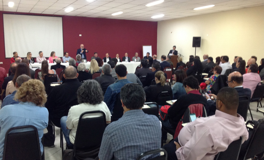 O secretário estadual do Desenvolvimento Urbano, João Carlos Ortega, empossou nesta quinta-feira (21) o secretário-executivo do Conselho Estadual das Cidades (ConCidades), Orlando Bonette. Foto: SEDU