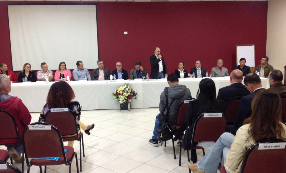 O secretário estadual do Desenvolvimento Urbano, João Carlos Ortega, empossou nesta quinta-feira (21) o secretário-executivo do Conselho Estadual das Cidades (ConCidades), Orlando Bonette. Foto: SEDU