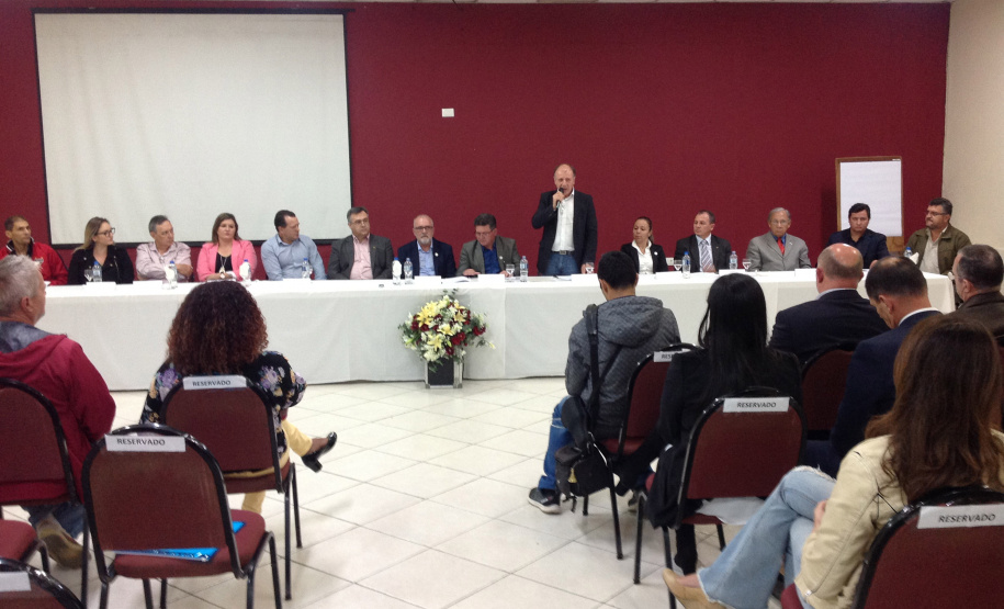 O secretário estadual do Desenvolvimento Urbano, João Carlos Ortega, empossou nesta quinta-feira (21) o secretário-executivo do Conselho Estadual das Cidades (ConCidades), Orlando Bonette. Foto: SEDU