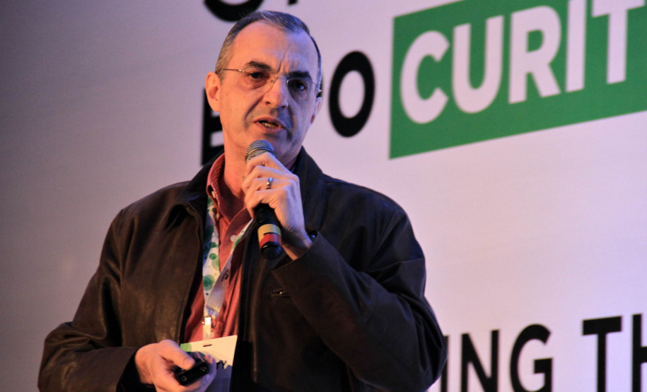 O superintendente executivo do Serviço Social Autônomo (Paranacidade), Álvaro Cabrini Junior, apresentou nesta sexta-feira (22) uma palestra no SmartCity , em Curitiba. Com o tema ?Cidades Circulares - Planejanfo Cidades Sustentáveis, Inovadoras e Inclusivas?  -  cURITIBA, 22/03/2019  -  fOTO: dIVULGAÇÃO sedu