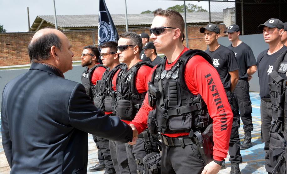 O Complexo Penitenciário de Piraquara, localizado na Região Metropolitana de Curitiba e considerado o maior do Estado, com cerca de 7 mil presos, passa por obras de ampliação para a criação de novas vagas no sistema prisional e os projetos que objetivam a ressocialização do preso