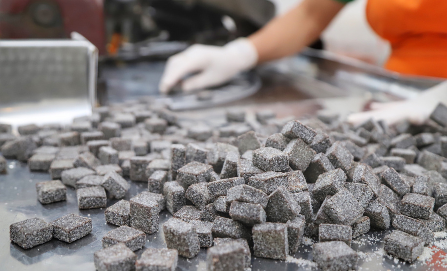 Produtos tradicionais do Litoral do Paraná, cachaça, barreado, balas de banana e farinha de mandioca já são reconhecidos nacional e internacionalmente pela sua qualidade, mas ainda falta um tempero nessa história: a certificação de Indicação Geográfica. Foto: José Fernando Ogura/ANPr